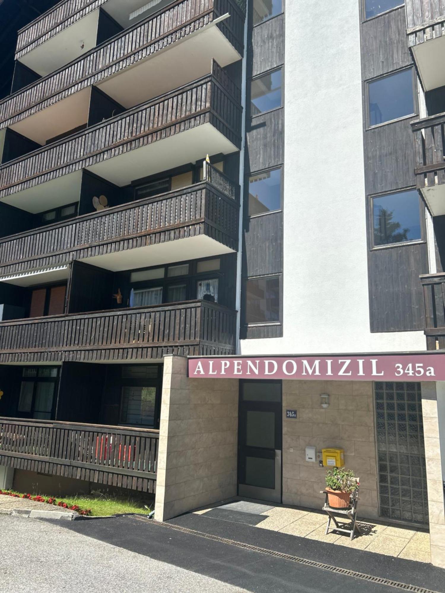 Apartment M3-alpendomizil
